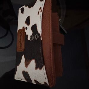 Wrangler Black and White Cowhide Wallet